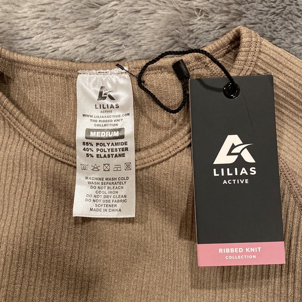 Lilia’s Active Ribbed Knit Set - Top and Pant - Size M & S - Picture 10 of 14